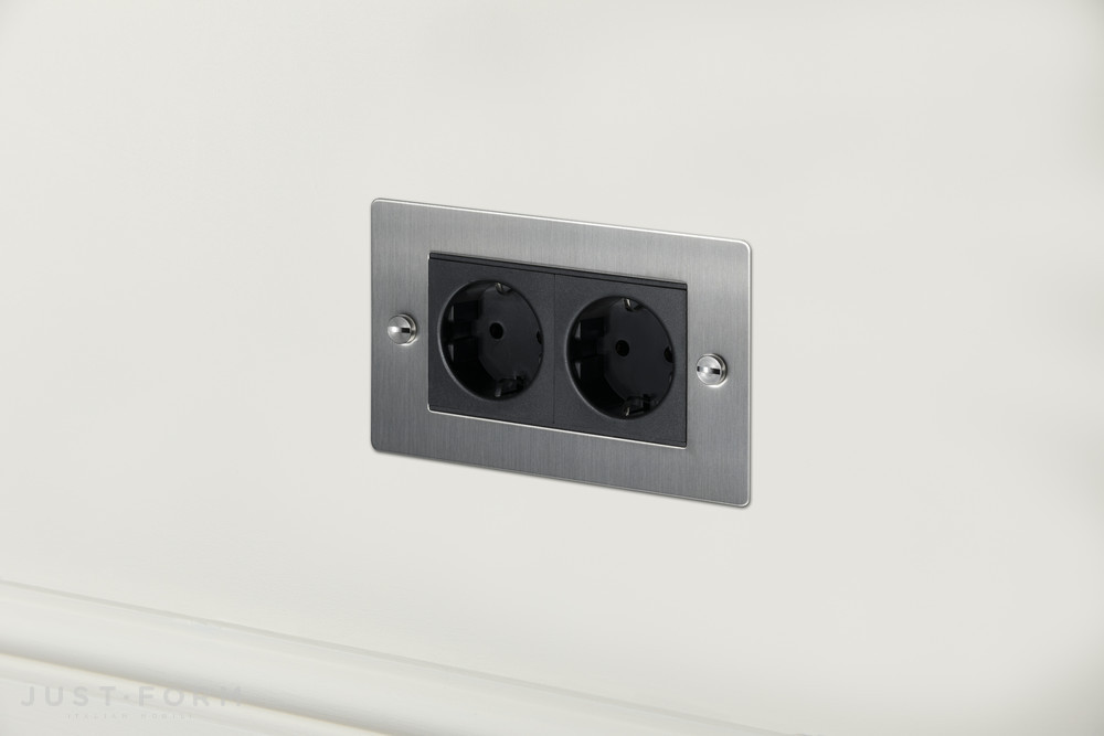 Розетка двойная 2G Euro Socket / Steel фабрика Buster + Punch фотография № 1