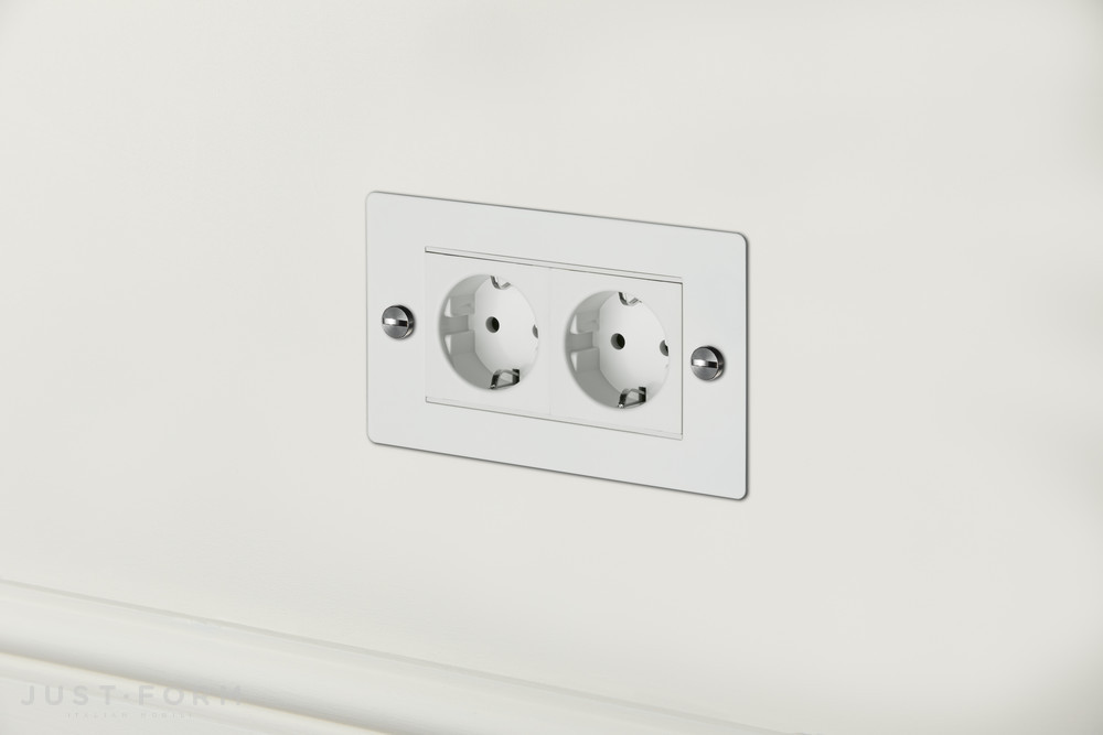Розетка двойная 2G Euro Socket / White фабрика Buster + Punch фотография № 3