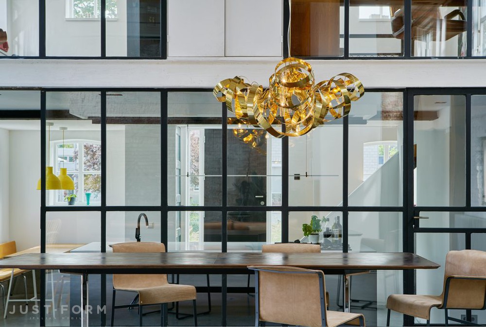 Люстра Montone chandelier triangle фабрика Jacco Maris фотография № 2