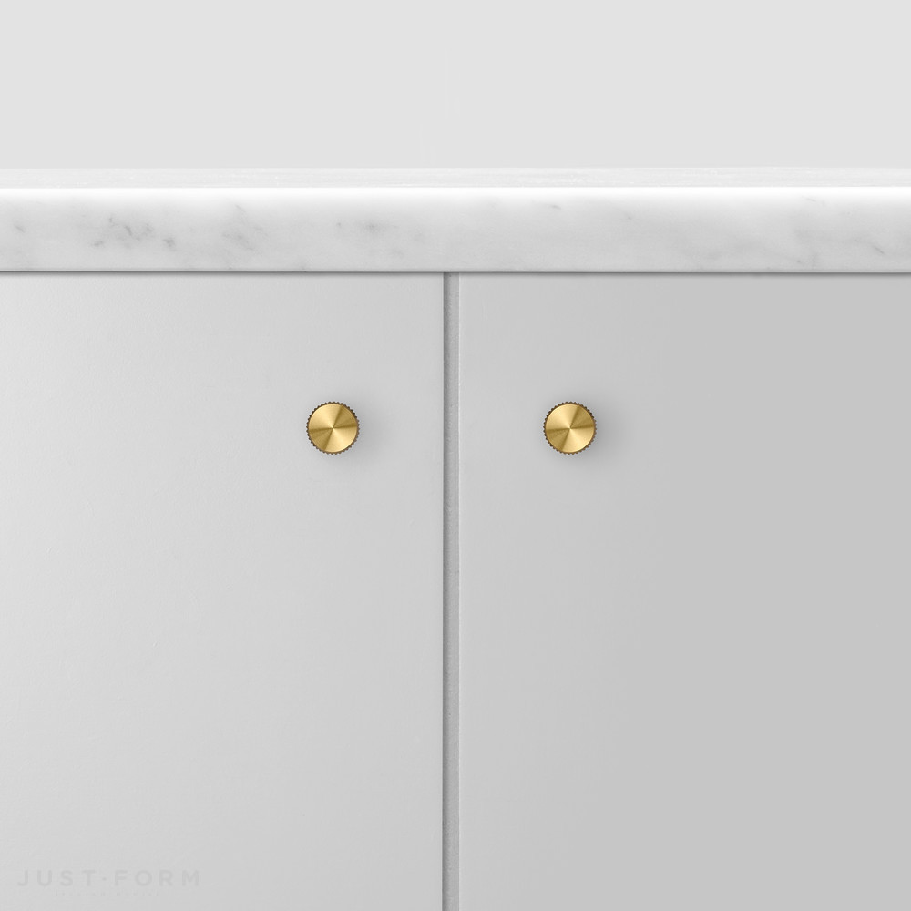 Ручка для мебели Furniture Knob / Linear / Brass фабрика Buster + Punch фотография № 2