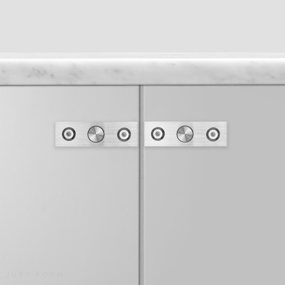 Ручка для мебели Furniture Knob / Plate / Linear / Steel фабрика Buster + Punch фотография № 2