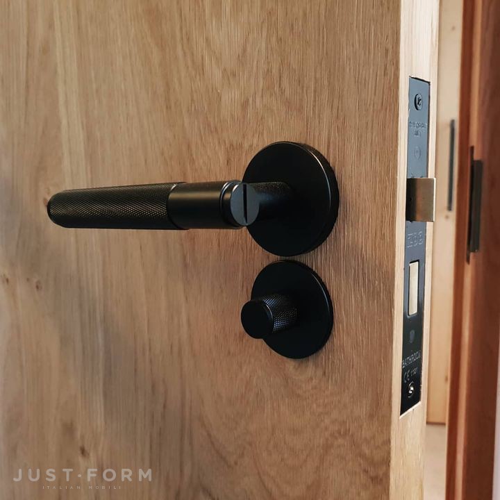 Нажимная дверная ручка Door Handle / Cross / Black фабрика Buster + Punch фотография № 6
