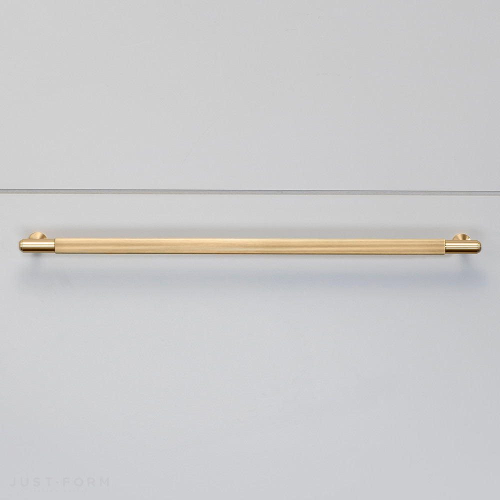 Ручка для мебели Pull Bar / Linear / Brass фабрика Buster + Punch фотография № 8