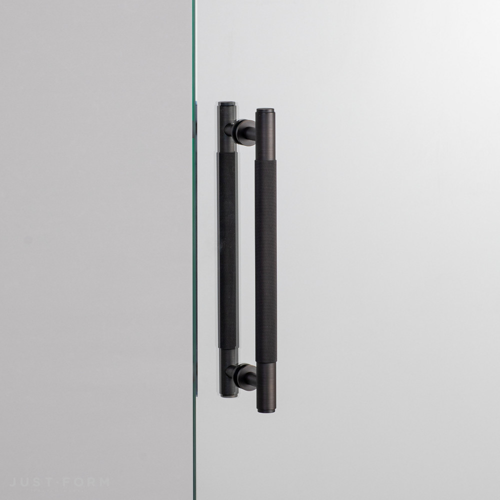 Дверная ручка Pull Bar / Double-Sided / Cross / Smoked Bronze фабрика Buster + Punch фотография № 2