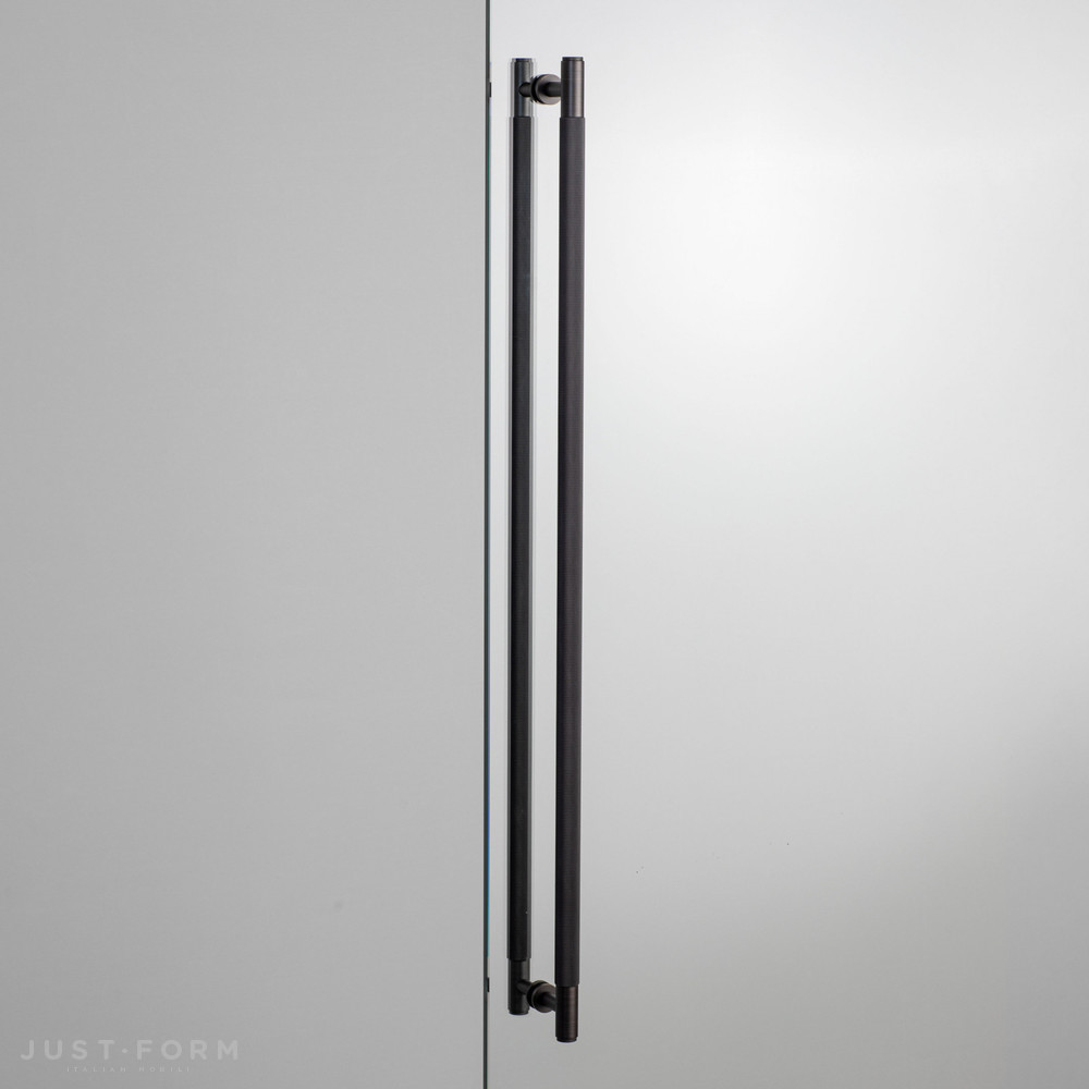 Ручка для мебели и дверей Closet Bar / Double-Sided / Cross / Smoked Bronze фабрика Buster + Punch фотография № 2