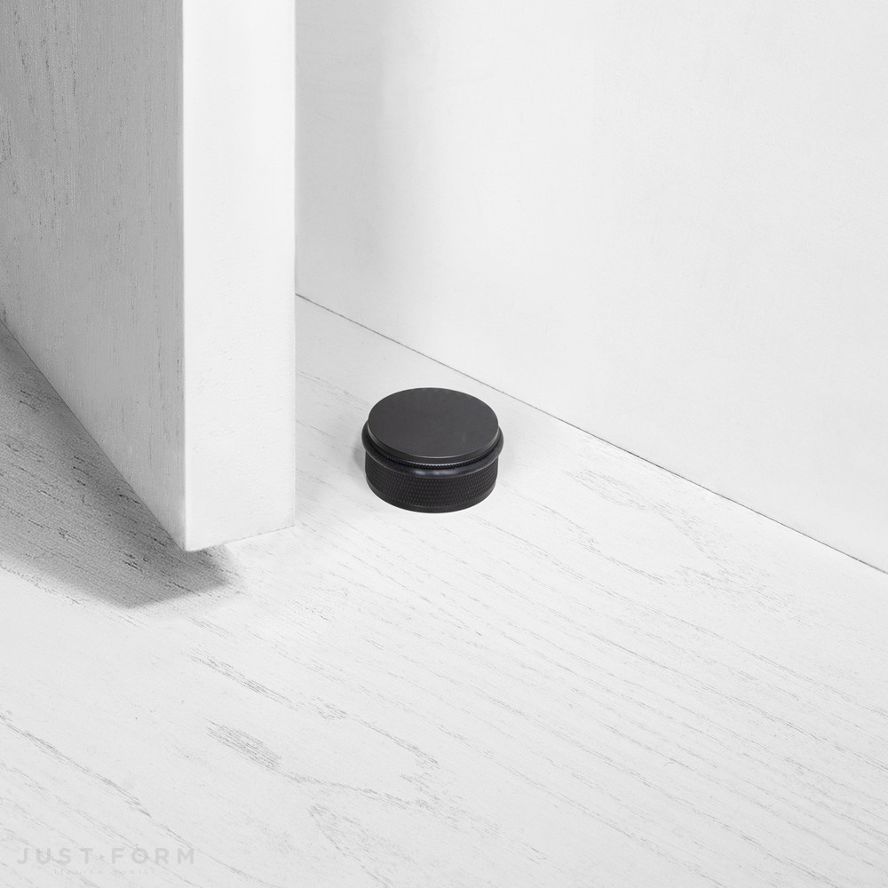 Напольный стоппер для двери Door Stop / Floor / Black фабрика Buster + Punch фотография № 2