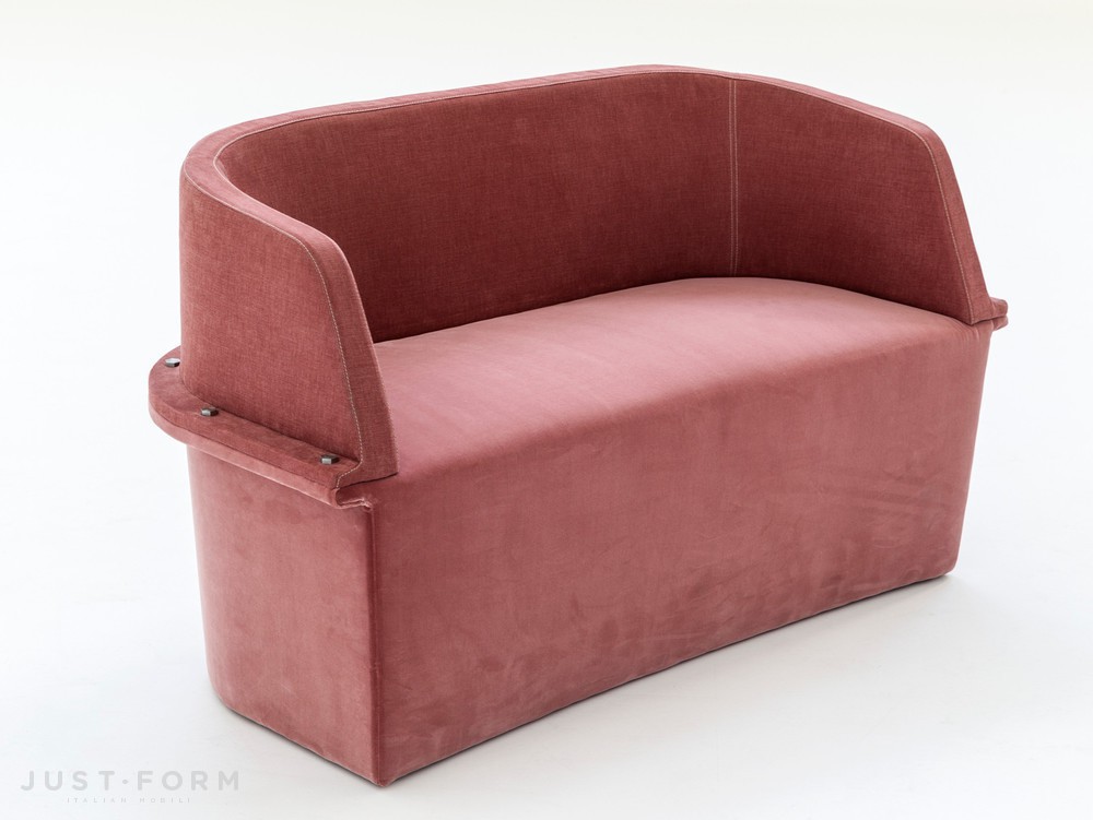 Софа Assembly фабрика Moroso фотография № 1