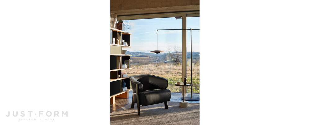 Кресло  571 Back-Wing Armchair фабрика Cassina фотография № 4