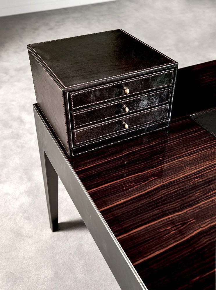 Письменный стол Gorky Desk фабрика Longhi фотография № 4
