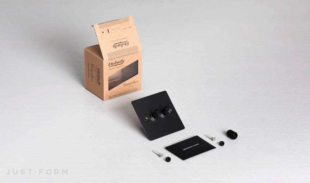 Двухтумблерный переключатель 2G Toggle Switch / Black / Steel фабрика Buster + Punch фотография № 3