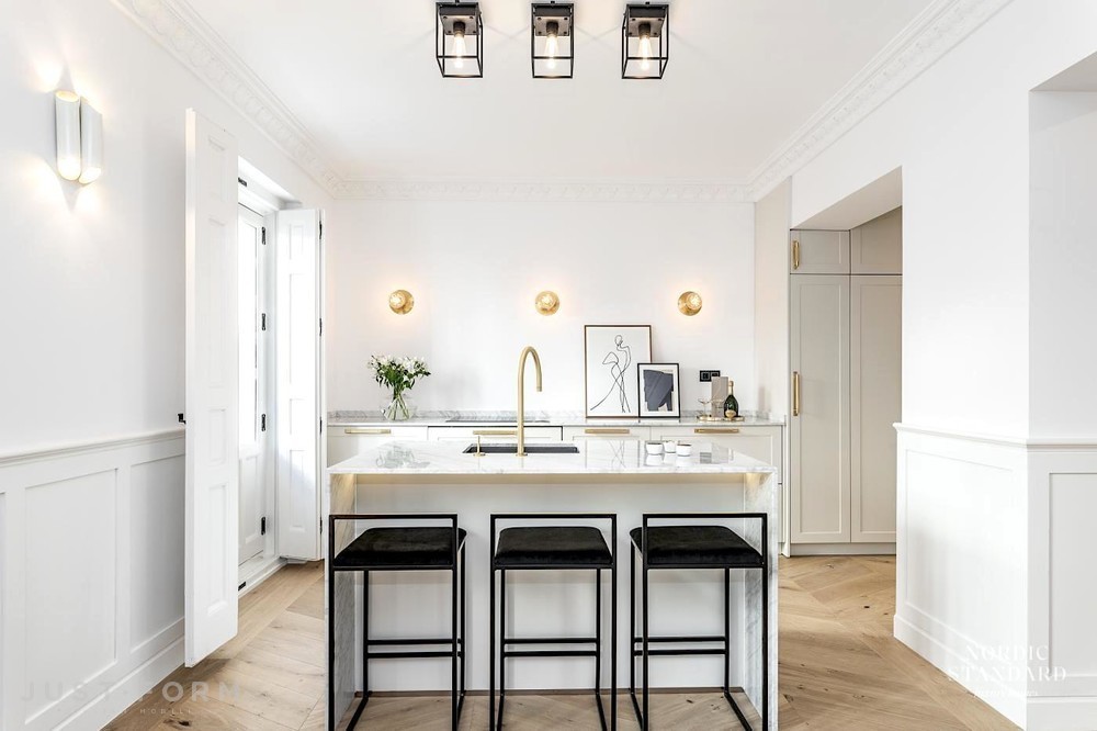 Потолочный светильник Caged Ceiling / Small / Black Marble фабрика Buster + Punch фотография № 4
