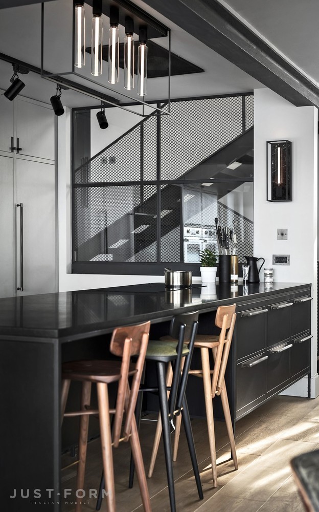 Бра Caged Wall / Large / Brushed Steel фабрика Buster + Punch фотография № 11