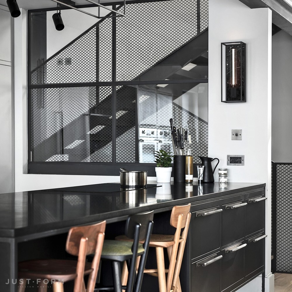 Бра Caged Wall / Large / White Marble фабрика Buster + Punch фотография № 18