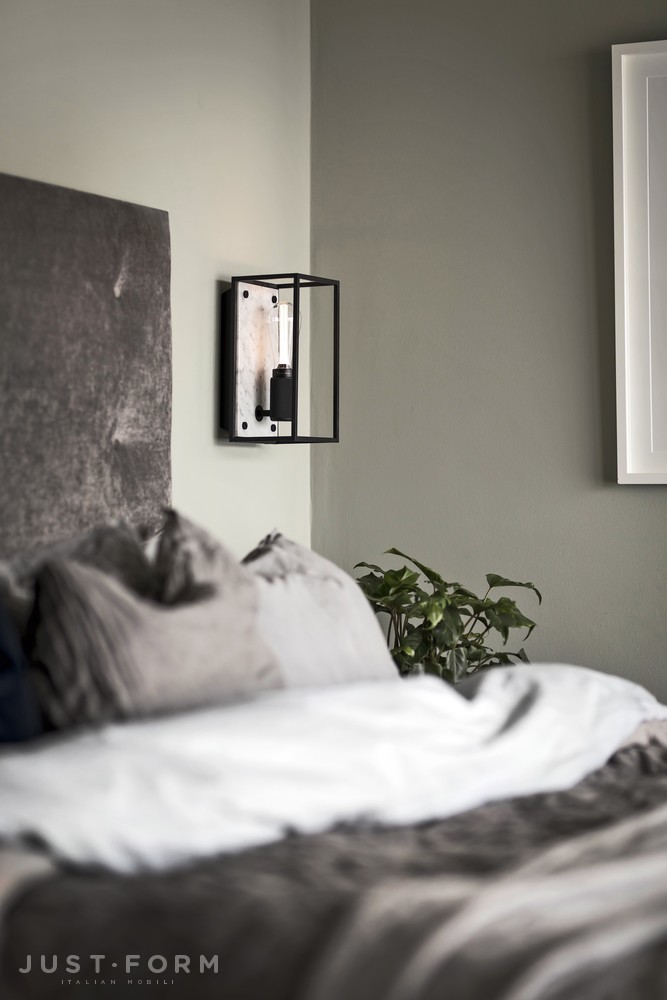 Бра Caged Wall / Medium / White Marble фабрика Buster + Punch фотография № 8