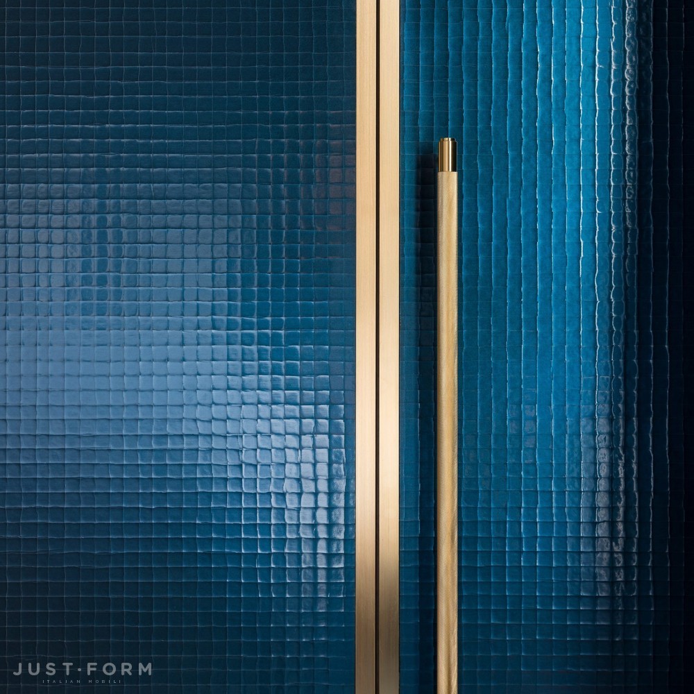 Ручка для мебели и дверей Closet Bar / Cross / Brass фабрика Buster + Punch фотография № 6