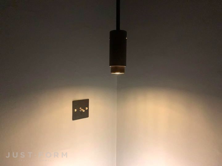 Подвесной светильник Exhaust Pendant / Graphite / Brass фабрика Buster + Punch фотография № 13