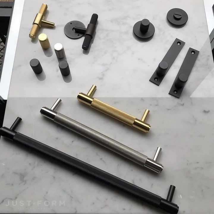 Ручка для мебели Furniture Knob / Plate / Cross / Black фабрика Buster + Punch фотография № 18
