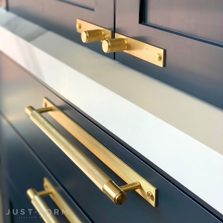 Ручка для мебели Furniture Knob / Plate / Cross / Brass фабрика Buster + Punch фотография № 67