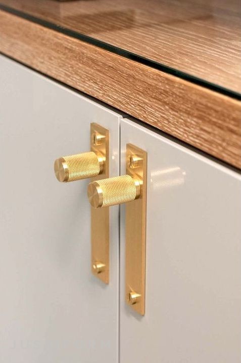 Ручка для мебели Furniture Knob / Plate / Cross / Brass фабрика Buster + Punch фотография № 73