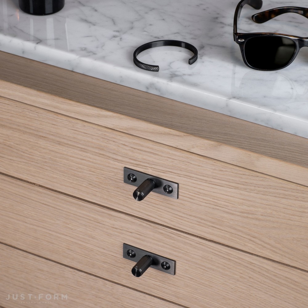 Ручка для мебели Furniture Knob / Plate / Linear / Burnt Steel фабрика Buster + Punch фотография № 6
