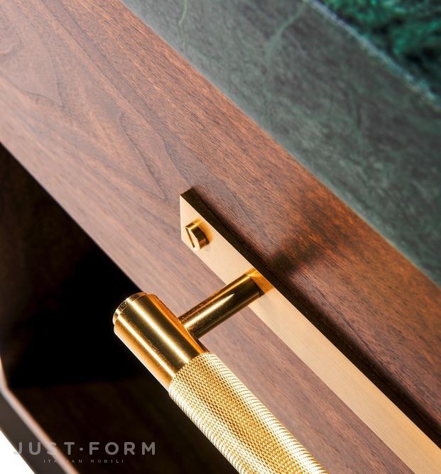 Ручка для мебели Pull Bar / Plate / Cross / Brass фабрика Buster + Punch фотография № 11