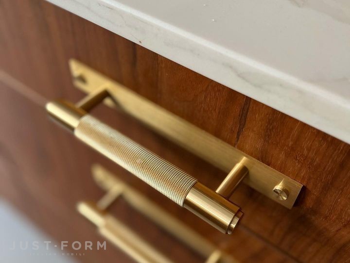 Ручка для мебели Pull Bar / Plate / Cross / Brass фабрика Buster + Punch фотография № 28