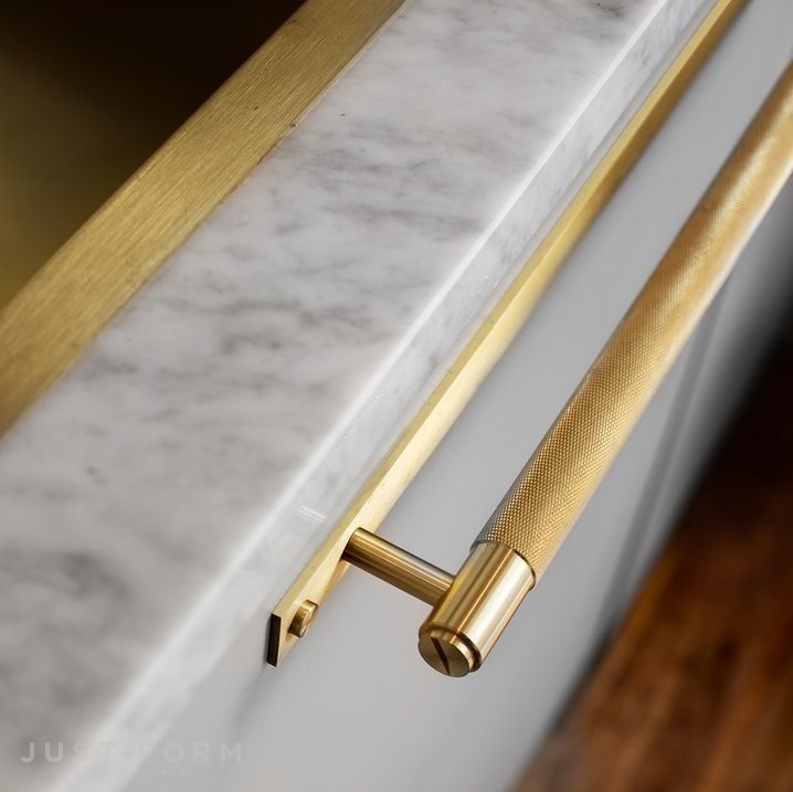Ручка для мебели Pull Bar / Plate / Cross / Brass фабрика Buster + Punch фотография № 49