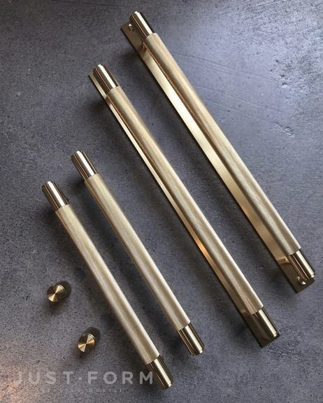 Ручка для мебели Pull Bar / Plate / Cross / Brass фабрика Buster + Punch фотография № 51