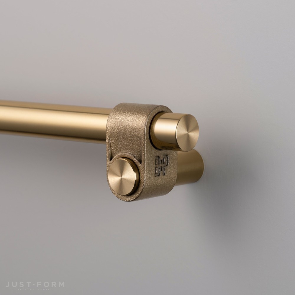 Ручка для мебели Pull Bar / Cast / Brass фабрика Buster + Punch фотография № 3