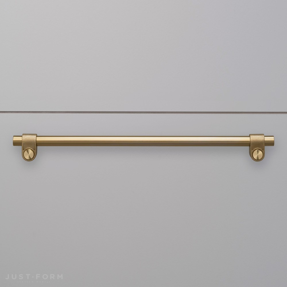 Ручка для мебели Pull Bar / Cast / Brass фабрика Buster + Punch фотография № 5