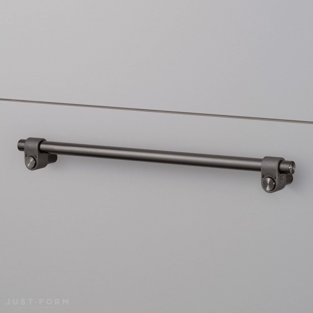 Ручка для мебели Pull Bar / Cast / Gun Metal фабрика Buster + Punch фотография № 3