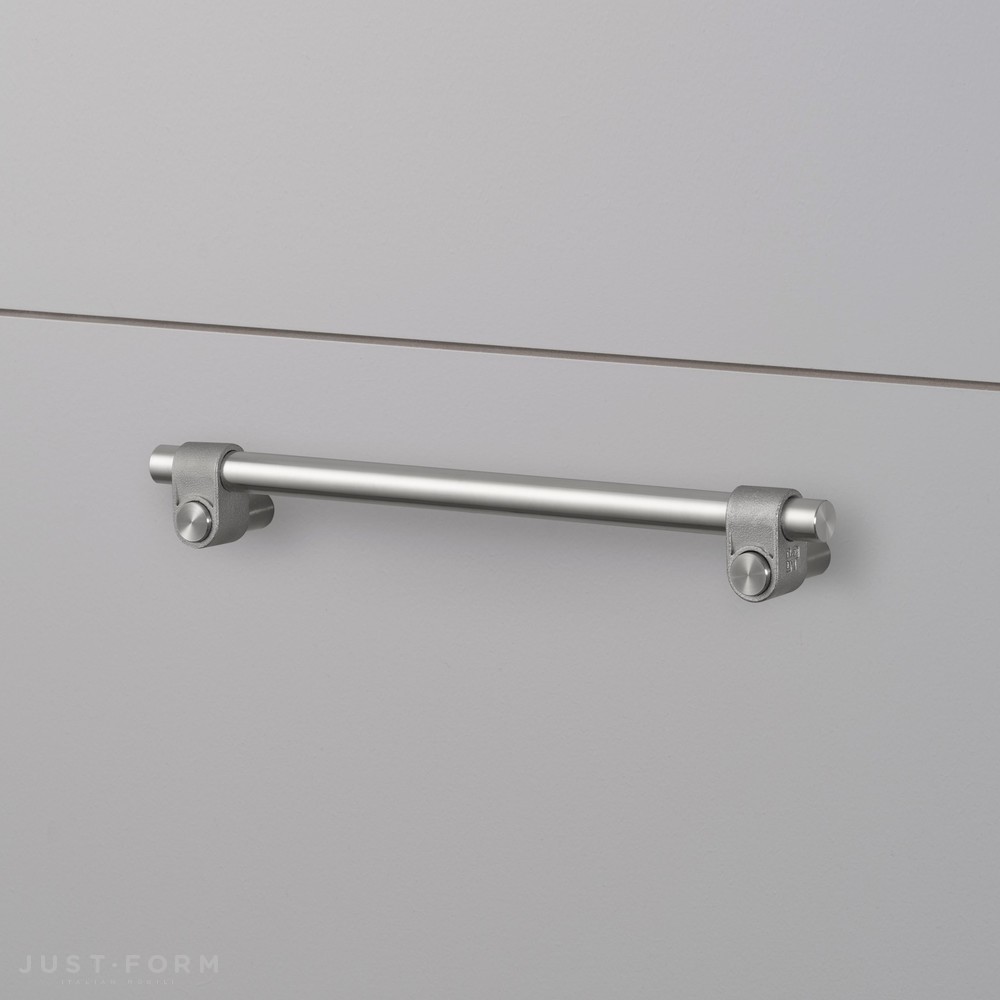 Ручка для мебели Pull Bar / Cast / Steel фабрика Buster + Punch фотография № 1