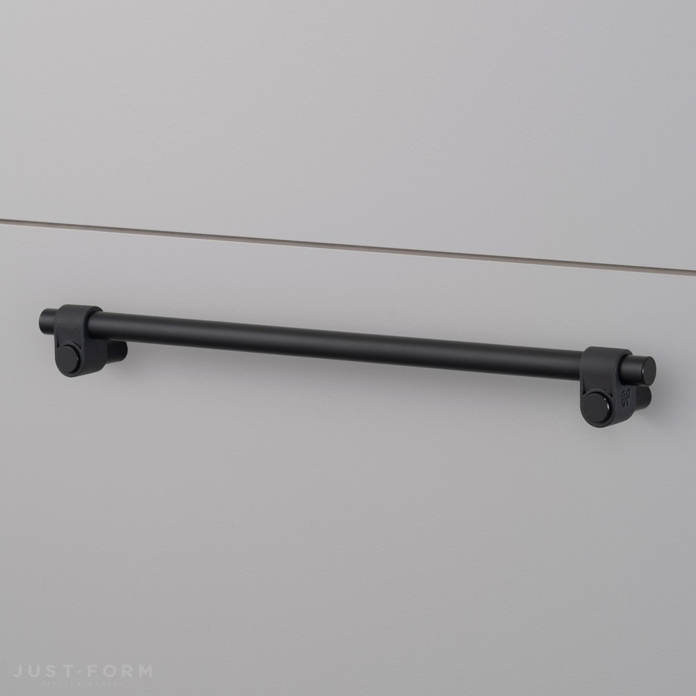 Ручка для мебели Pull Bar / Cast / Welders Black фабрика Buster + Punch фотография № 2