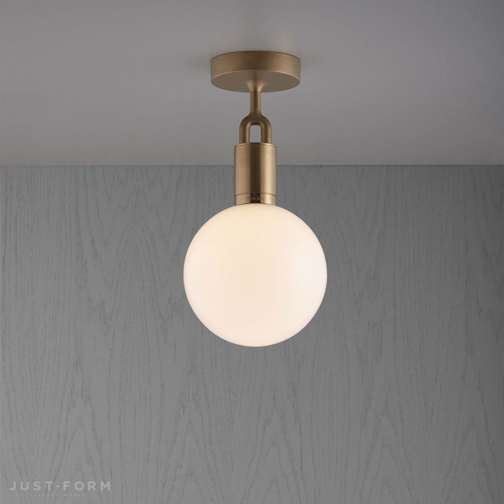 Потолочный светильник Forked Ceiling / Globe / Opal / Medium / Brass фабрика Buster + Punch фотография № 1