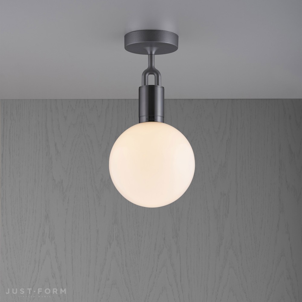 Потолочный светильник Forked Ceiling / Globe / Opal / Medium / Gun Metal фабрика Buster + Punch фотография № 1