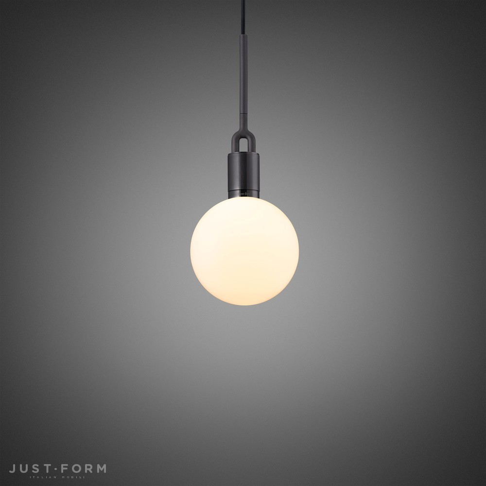 Подвесной светильник Forked Pendant / Globe / Opal / Medium / Gun Metal фабрика Buster + Punch фотография № 1