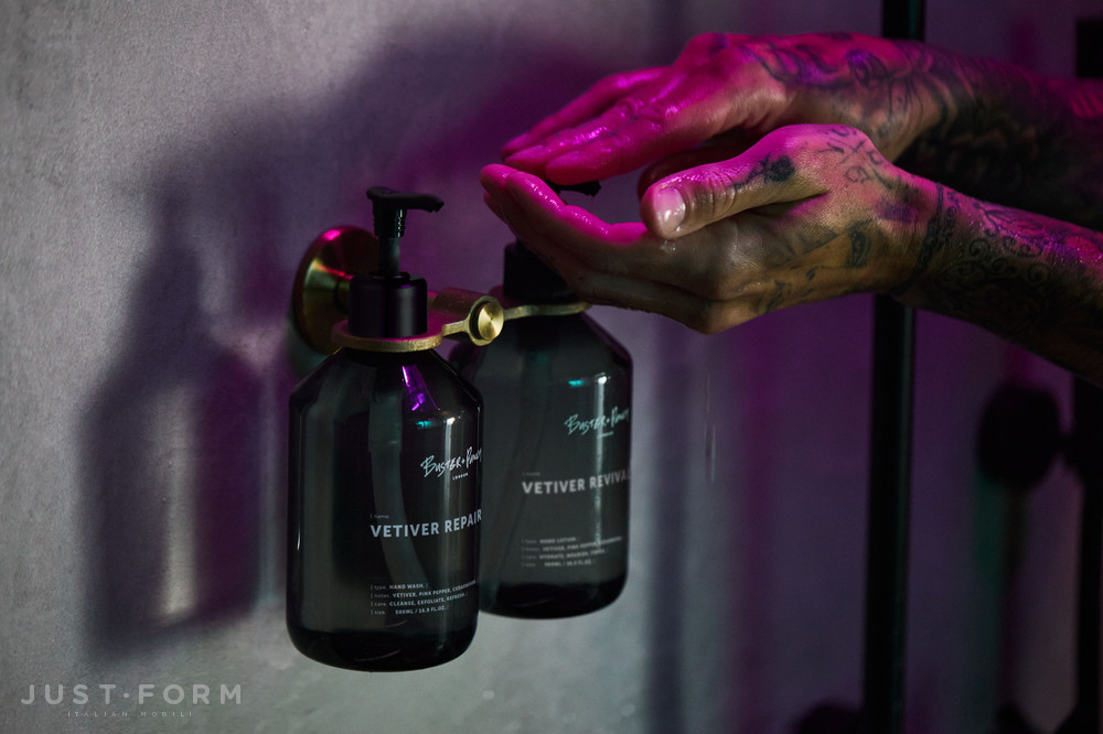 Гель для душа Body Wash / Rum Silencer / 500ml фабрика Buster + Punch фотография № 5