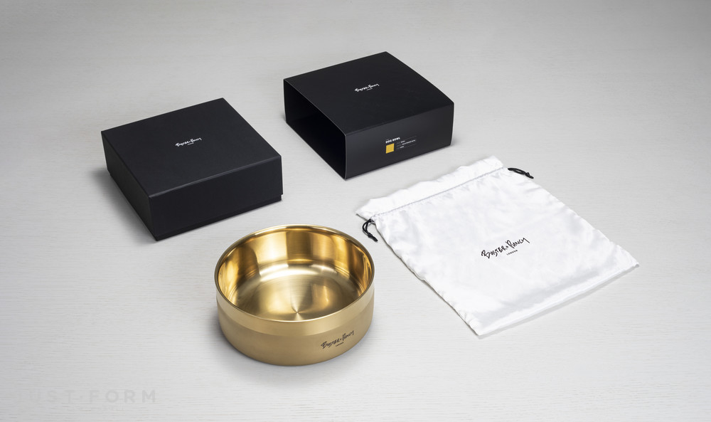 Миска для собаки Dog Bowl / Large / Brass фабрика Buster + Punch фотография № 5