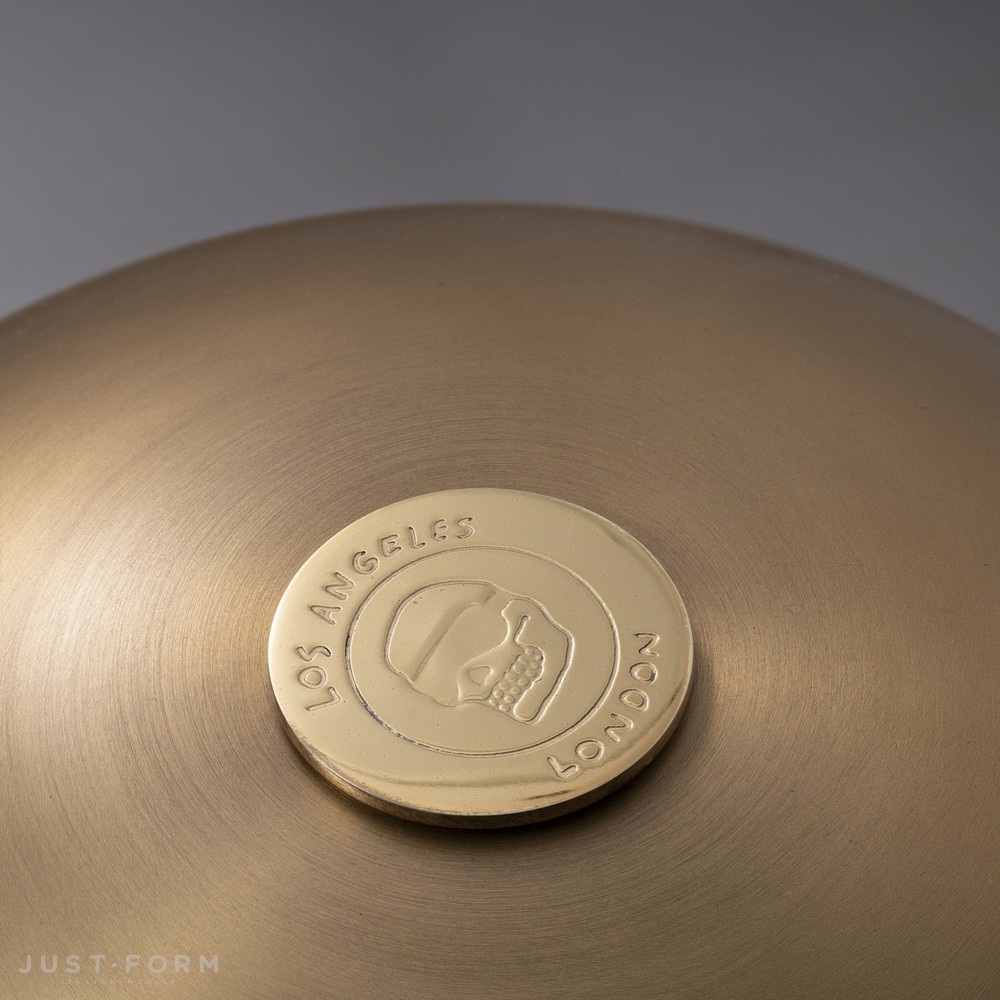 Настольная лампа Skull Table Light / Travis Barker / Brass фабрика Buster + Punch фотография № 4