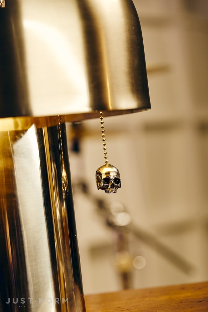 Настольная лампа Skull Table Light / Travis Barker / Steel фабрика Buster + Punch фотография № 12