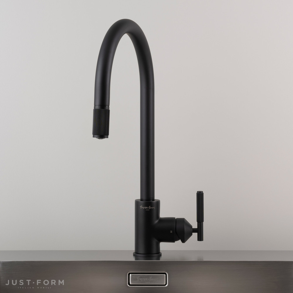 Кухонный кран с душем Kitchen Tap / Mixer with Pull Out Spray / Linear / Welders Black фабрика Buster + Punch фотография № 4