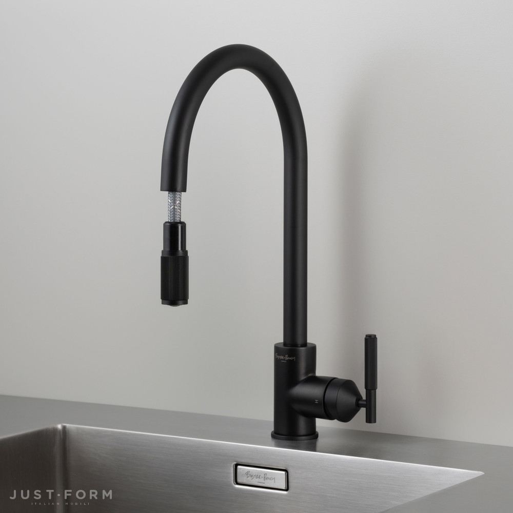Кухонный кран с душем Kitchen Tap / Mixer with Pull Out Spray / Linear / Welders Black фабрика Buster + Punch фотография № 2