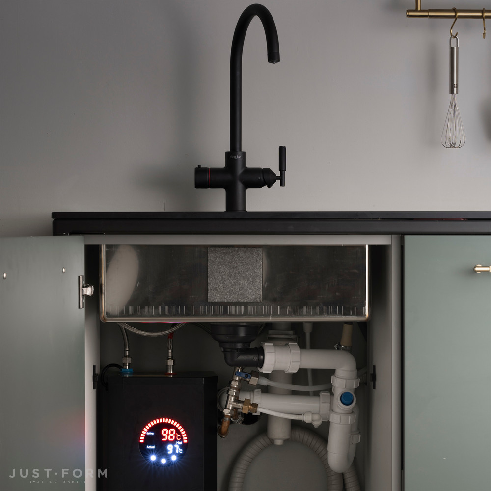 Кухонный кран Kitchen Tap / 4-in-1 / Cross / Brass фабрика Buster + Punch фотография № 9
