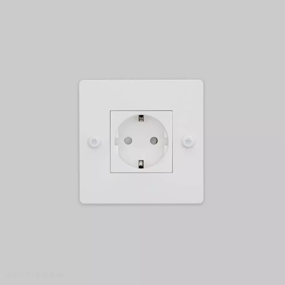 Одинарная розетка 1G Socket / Schuko Type F / Linear / White фабрика Buster + Punch фотография № 4