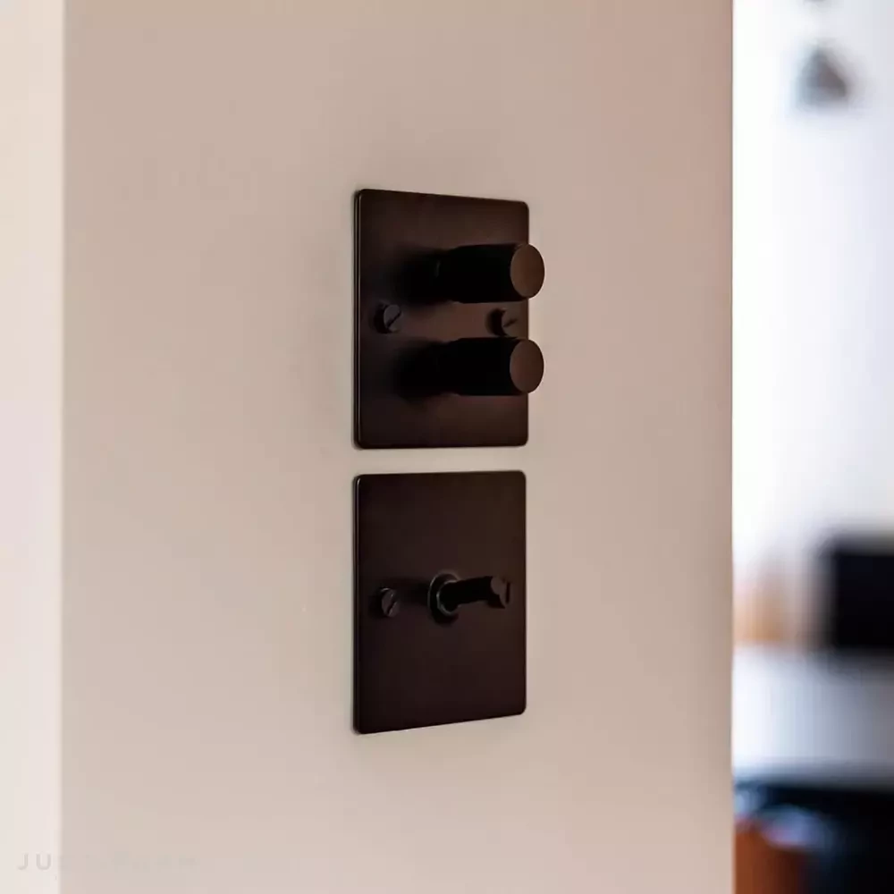 Двойной диммер 2G Dimmer / 120W / Cross / Black фабрика Buster + Punch фотография № 5