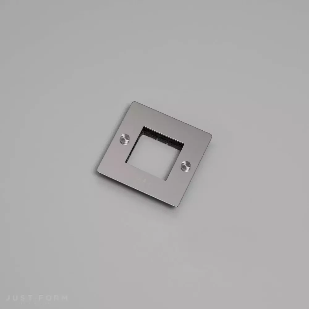 Однопостовая рамка 1G Wall Plate / Horizontal / No Infills / Steel  фабрика Buster + Punch фотография № 1