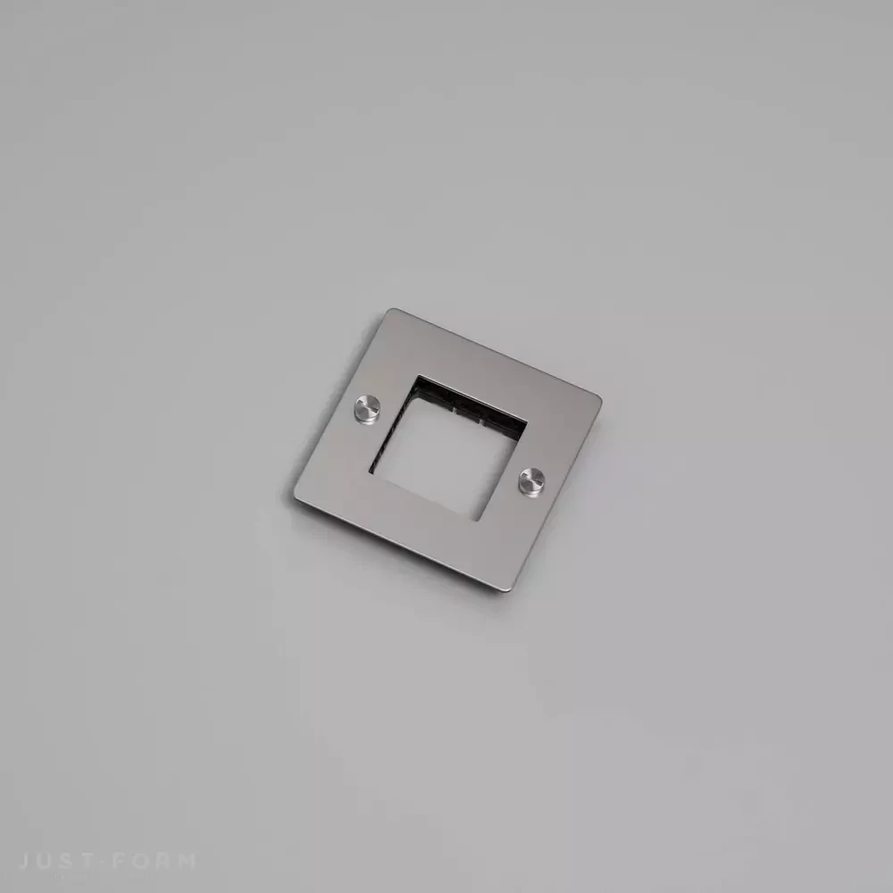 Однопостовая рамка 1G Wall Plate / Horizontal / No Infills / Steel  фабрика Buster + Punch фотография № 2
