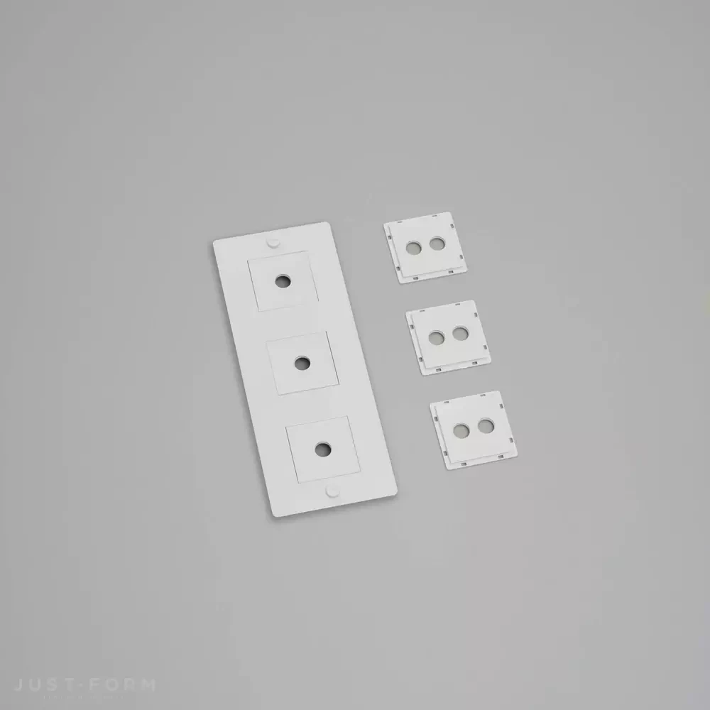 Вертикальная трехпостовая рамка 3G Wall Plate / Vertical / With Infills / White фабрика Buster + Punch фотография № 1