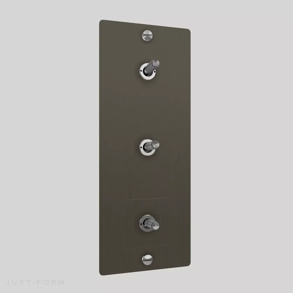 ​Трехтумблерный выключатель 3G Toggle / Vertical / Cross / Smoked Bronze фабрика Buster + Punch фотография № 3