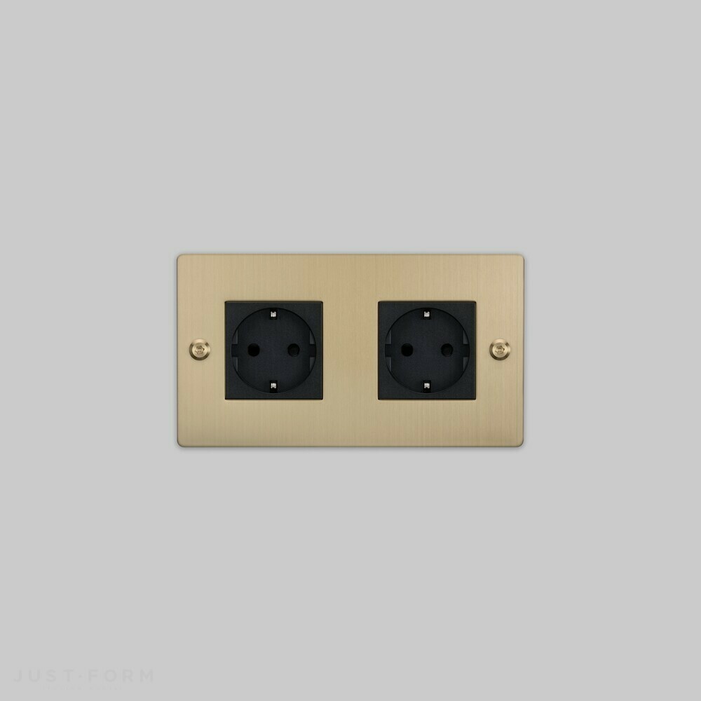 Двойная розетка 2G Socket / Schuko Type F / Linear / Brass фабрика Buster + Punch фотография № 2